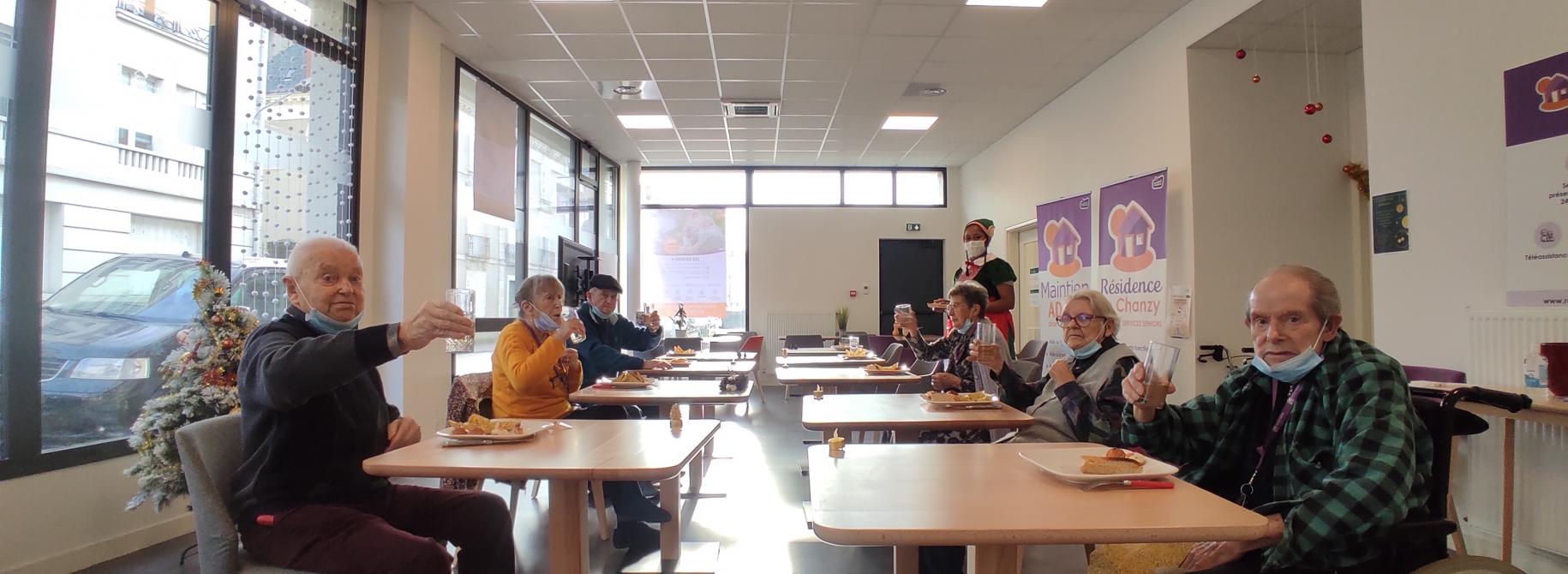 Repas de Noel pour les résidents du Chanzy